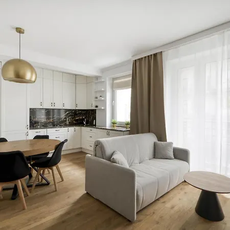 Labo Marszalkowska *